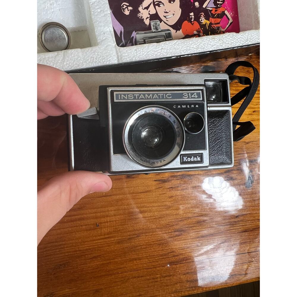 Vintage In Box Kodiak Instamax 314 Film Camera and manual - Picture 10 of 13